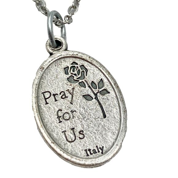 Vintage St. Joseph Medal Pendant Necklace Catholic Saint Baby Jesus Made Italy - Picture 3 of 9